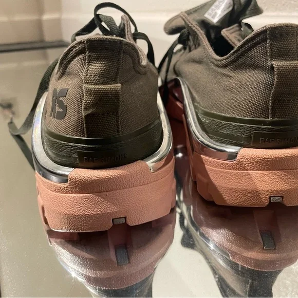 Raf Simons Green and Pink adidas Originals Edition RS Detroit Runner Sneakers - Picture 15 of 16